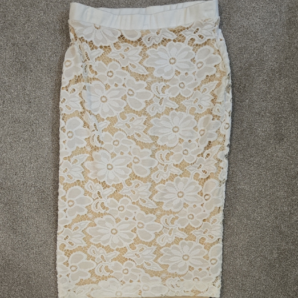 ALLOY White Floral Lace Pencil Skirt
